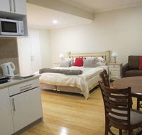 Chapel Woods Bed and Breakfast - Sydneys Hotel