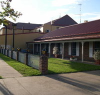 Club Motel