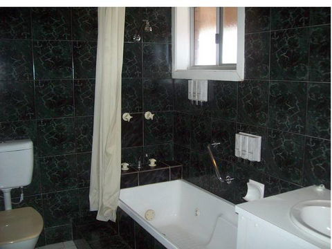 Cobar Motor Inn - Sydneys Hotel 2