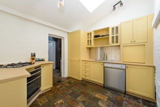 Flinders Keep - Sydneys Hotel 0