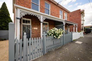 Flinders Keep - Sydneys Hotel 1