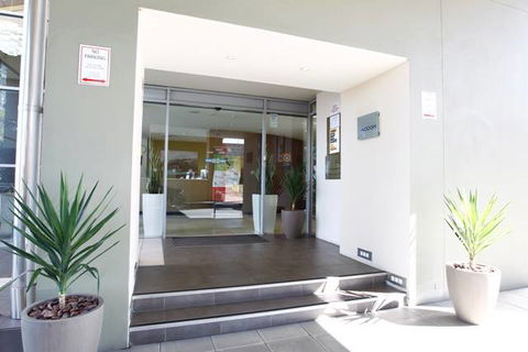 Ibis Styles Sydney Lansvale - Sydneys Hotel 5