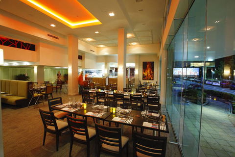 Pacific Hotel Cairns - Sydneys Hotel 1