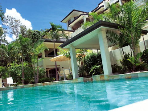 Portside Whitsunday - Sydneys Hotel 0