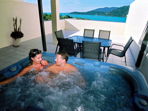 Portside Whitsunday - Sydneys Hotel 3