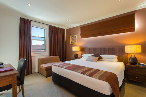 Prahran Village Guest House - Sydneys Hotel 1