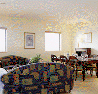 Quality Suites Boulevard on Beaumont Hotel