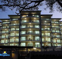 Tingeera Luxury Beachfront Apartments - Sydneys Hotel