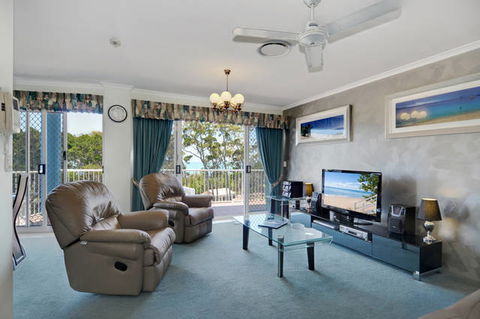 White Crest Luxury Apartments - Sydneys Hotel 4