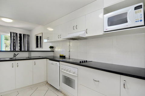 White Crest Luxury Apartments - Sydneys Hotel 7