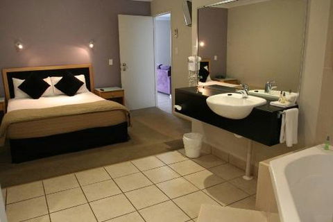 Windmill Motel And Reception Centre - Sydneys Hotel 0