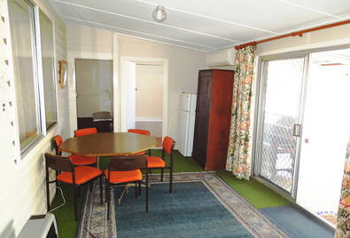 Woodies Cottage - Sydneys Hotel 6