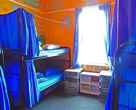 Albany Backpackers - Sydneys Hotel 1