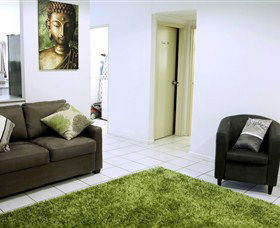 Absolute Beachfront Apartment - Sydneys Hotel 4