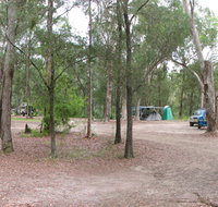 Wallingat River Campground - Sydneys Hotel
