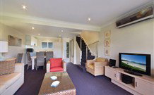 Pacific Blue 358 - Sydneys Hotel 1