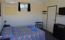 Bluey Motel - Lightning Ridge - Sydneys Hotel 0