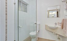 Econo Lodge Moree Spa Motor Inn - Moree - Sydneys Hotel 2