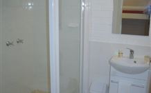 The Bushranger Hideaway - Sydneys Hotel 3