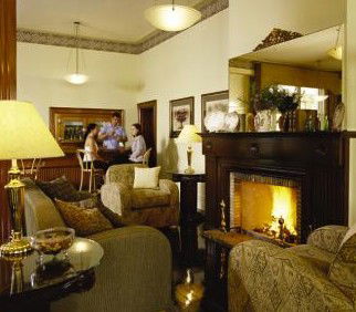 Royal Exchange Hotel - Sydneys Hotel 0