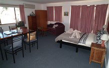 Ambleside Bed And Breakfast Cabins - Sydneys Hotel 2