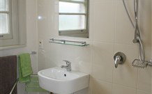 Elm & Wren - Sydneys Hotel 6