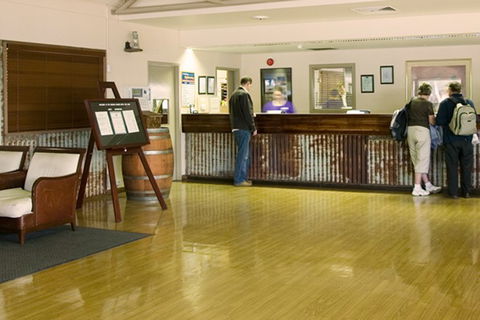 Ayers Rock - Outback Pioneer Lodge - Sydneys Hotel 3