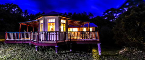 Noosa Avalon Farm Cottages - Sydneys Hotel 0