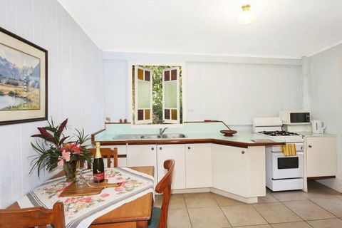 Noosa Avalon Farm Cottages - Sydneys Hotel 13