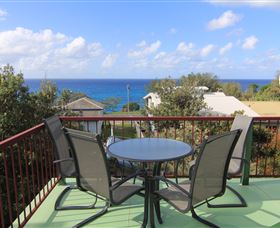 Green Trees Beach House - Sydneys Hotel 0