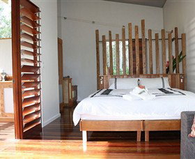 Sweetwater Lodge - Sydneys Hotel 1