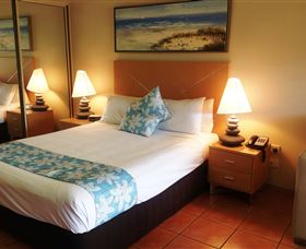 At Boathaven Spa Resort - Sydneys Hotel 2