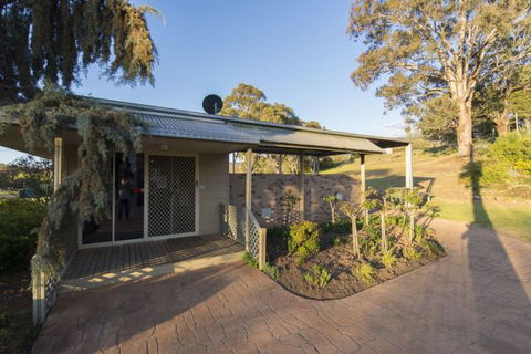 Fossickers' Tourist Park - Sydneys Hotel 8