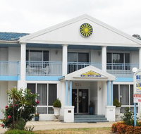 Blue and White Lodge - Sydneys Hotel