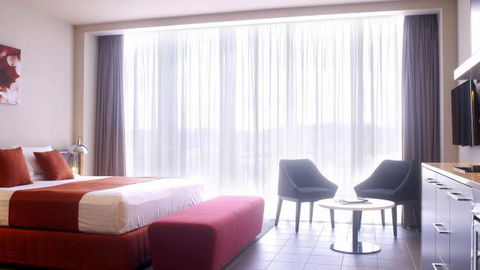 Abode Woden - Sydneys Hotel 0