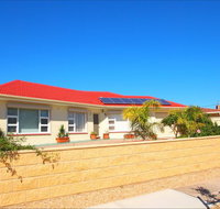 Christies Cottage for holidays and relocations.