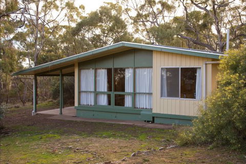 Alligator Lodge - Mount Remarkable National Park - Sydneys Hotel 3