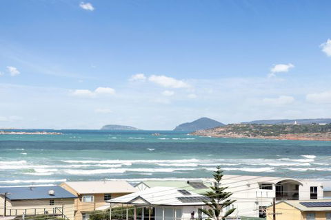 Ambergris - Sydneys Hotel 9