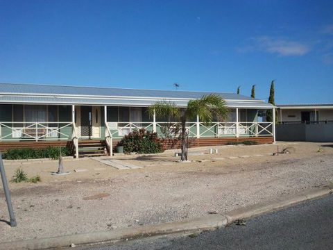 Annies Rest - Sydneys Hotel 0