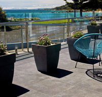 Penguin Beachfront Apartments - Sydneys Hotel