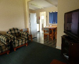 Alonga Waterfront Cottages - Sydneys Hotel 1