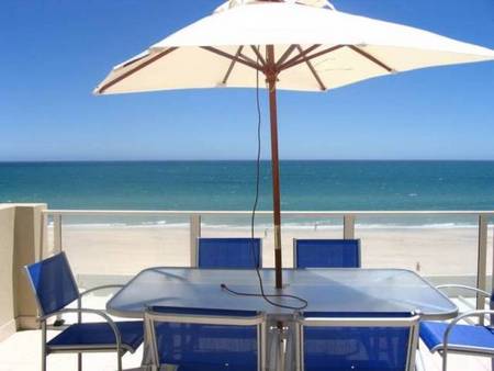 Adelaide Luxury Beach House - Sydneys Hotel 0
