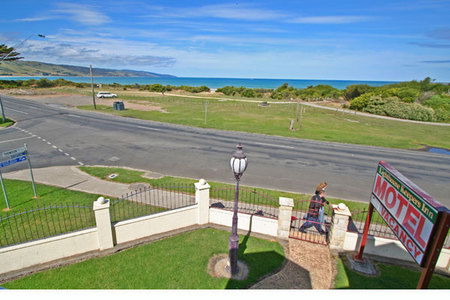 Lighthouse Keepers Inn - Sydneys Hotel 2