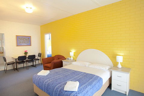 Statesman Motor Inn - Sydneys Hotel 2