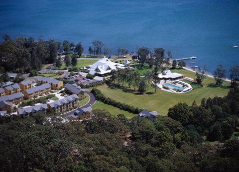 Raffertys Resort - Sydneys Hotel 2