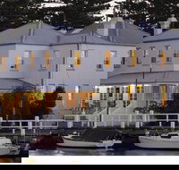 Oscars Waterfront Boutique Hotel - Sydneys Hotel