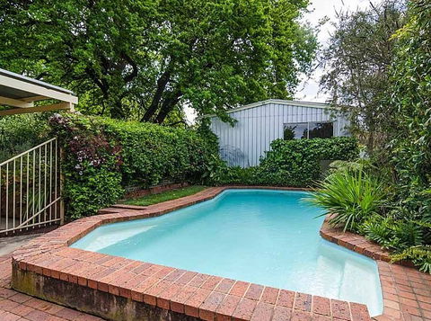 Dumas House - Sydneys Hotel 2