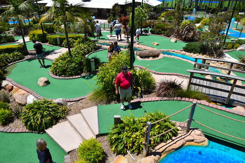 Thornleigh Golf Centre - Sydneys Hotel 1