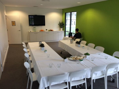 Thornleigh Golf Centre - Sydneys Hotel 3