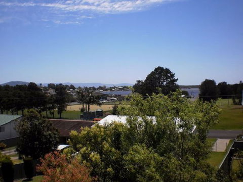 Anchors Aweigh - Sydneys Hotel 1